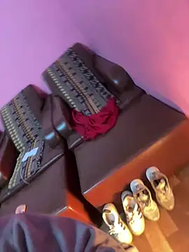 Hellen 111 online show from 7, 2, 2025