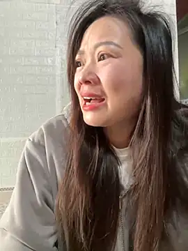 Hellen 111 online show from 31, 10, 2025