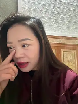 Hellen 111 online show from 5, 11, 2025