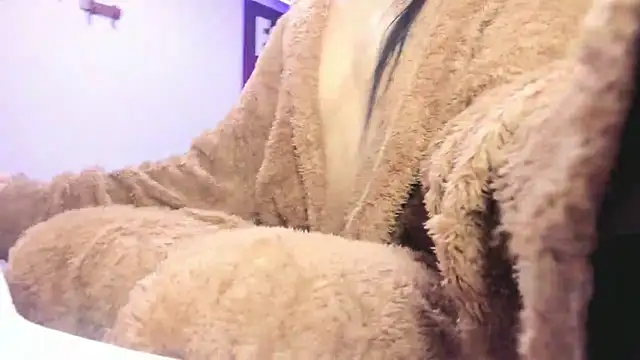 Snapshot of meribeth303av chatting on 6, 12, 2024 meribeth303av online show from 6, 12, 2024