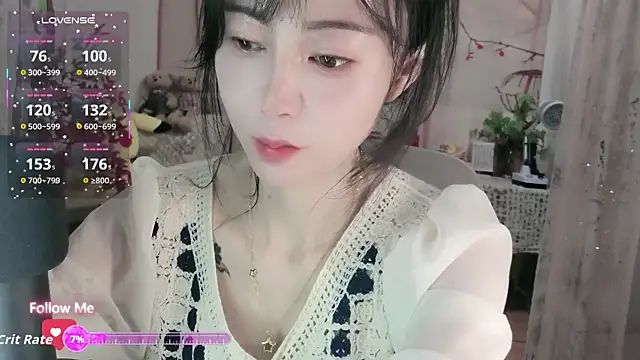Snapshot of Lisa-s chatting on 19, 10, 2025 Lisa-s online show from 19, 10, 2025