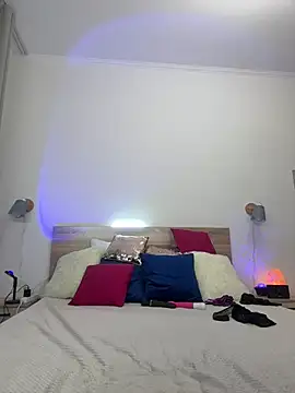 KateRedgar online show from 18, 2, 2026