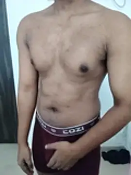 hottboy 39 online show from 10, 7, 2026