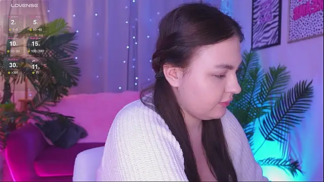 Snapshot of Mia__Peach chatting on 7, 3, 2025 Mia Peach online show from 7, 3, 2025