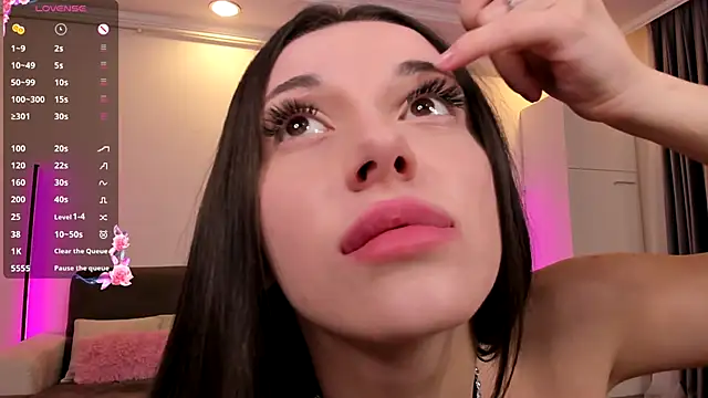 SweetAmeliaaa online show from 7, 10, 2025