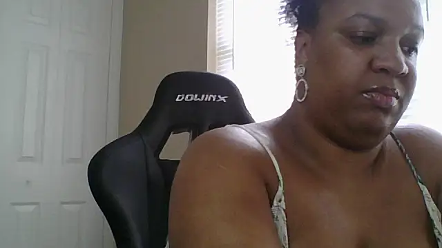 Badgirlbrittt online show from 3, 10, 2025