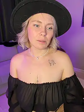 Snapshot of Charming_Daphny chatting on 12, 3, 2026 Charming Daphny online show from 12, 3, 2026