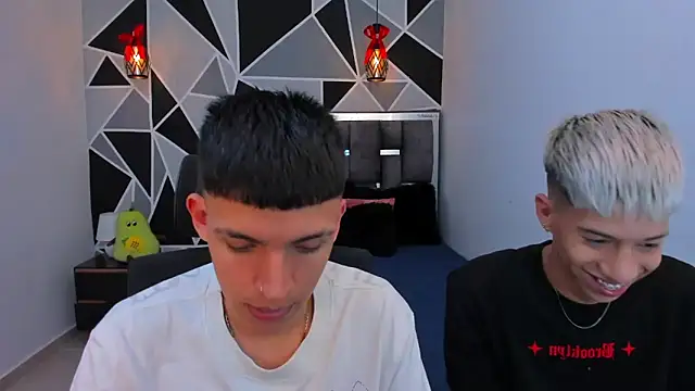 Snapshot of Juan_Nd_Steven chatting on 25, 4, 2026 Juan Nd Steven online show from 25, 4, 2026