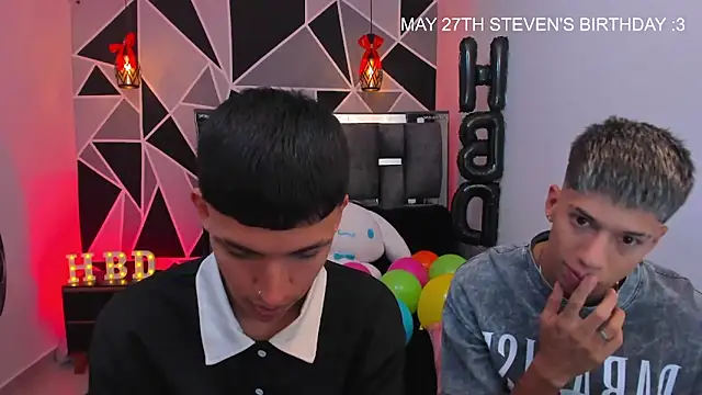 Snapshot of Juan_Nd_Steven chatting on 27, 5, 2026 Juan Nd Steven online show from 27, 5, 2026
