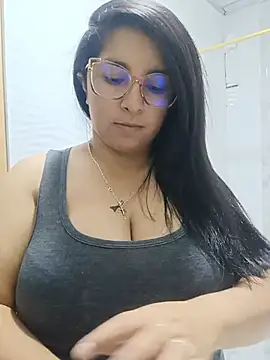 Snapshot of _Angelinaandrade_ chatting on 28, 7, 2026 Angelinaandrade online show from 28, 7, 2026