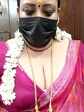 Snapshot of ashikaa_r chatting on 19, 2, 2025 ashikaa r online show from 19, 2, 2025