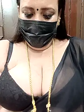 Snapshot of ashikaa_r chatting on 2, 3, 2025 ashikaa r online show from 2, 3, 2025