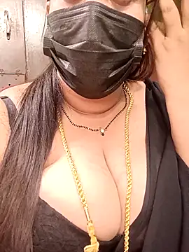 Snapshot of ashikaa_r chatting on 7, 3, 2025 ashikaa r online show from 7, 3, 2025