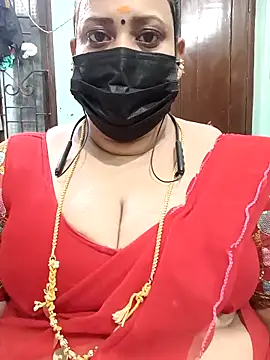 Snapshot of ashikaa_r chatting on 5, 5, 2026 ashikaa r online show from 5, 5, 2026