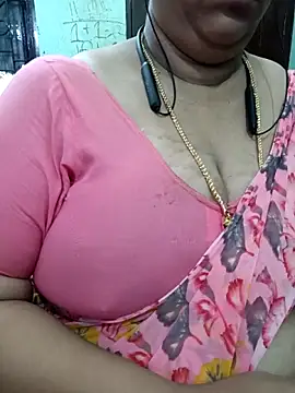 Snapshot of ashikaa_r chatting on 7, 5, 2026 ashikaa r online show from 7, 5, 2026