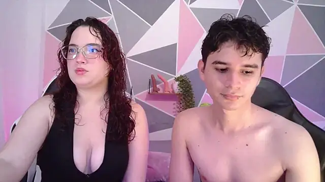 Snapshot of AndrewAnndCherry chatting on 30, 6, 2026 AndrewAnndCherry online show from 30, 6, 2026