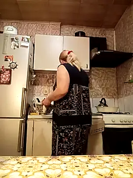 Snapshot of HelenaGlossX chatting on 9, 1, 2025 HelenaGlossX online show from 9, 1, 2025