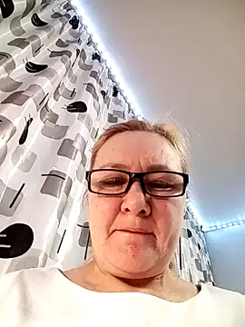 Snapshot of HelenaGlossX chatting on 30, 1, 2025 HelenaGlossX online show from 30, 1, 2025