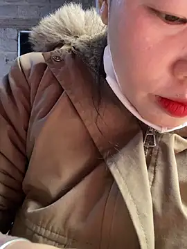 Snapshot of Laura8910 chatting on 8, 3, 2025 Laura8910 online show from 8, 3, 2025