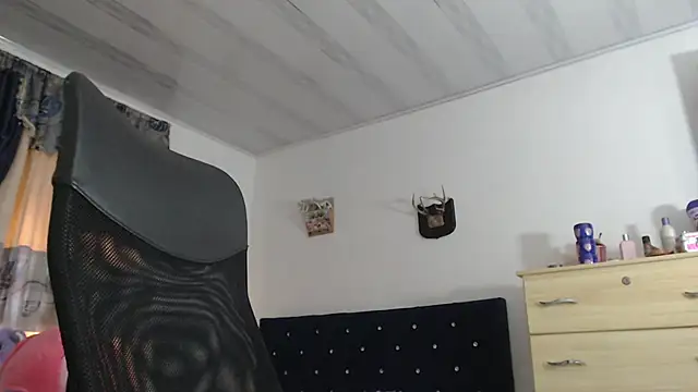 sweet cutetras22 online show from 24, 1, 2025