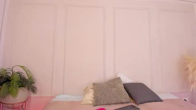 Mariapettit online show from 14, 3, 2026