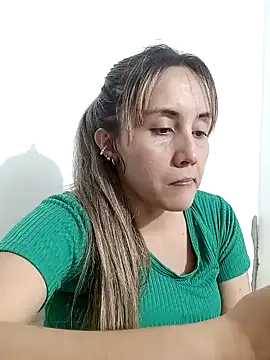 Isabel23zr online show from 8, 1, 2025