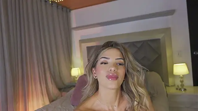 Ameliadickens online show from 12, 3, 2026