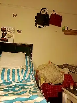 Snapshot of melaninebony1 chatting on 4, 11, 2025 melaninebony1 online show from 4, 11, 2025