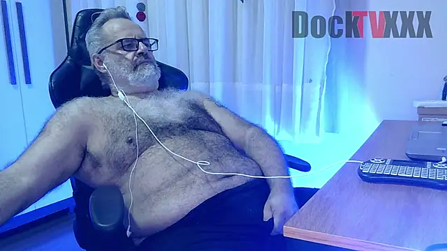 Snapshot of DockTVXXX chatting on 20, 9, 2025 DockTVXXX online show from 20, 9, 2025