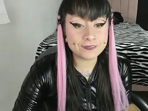 Snapshot of Sophiemarie5 chatting on 1, 2, 2025 Sophiemarie5 online show from 1, 2, 2025