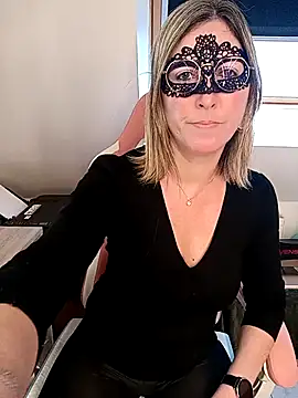 Rose Libertine online show from 3, 4, 2026