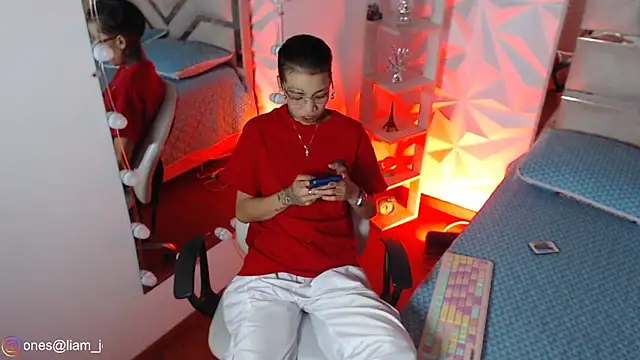 Snapshot of Jonesliam23 chatting on 24, 4, 2026 Jonesliam23 online show from 24, 4, 2026