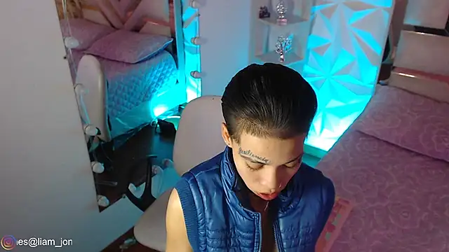 Snapshot of Jonesliam23 chatting on 1, 5, 2026 Jonesliam23 online show from 1, 5, 2026