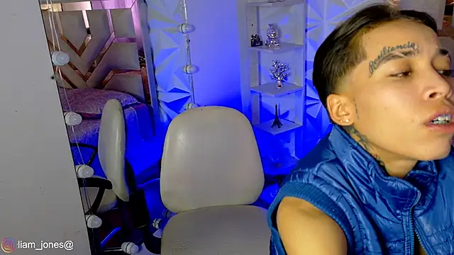 Snapshot of Jonesliam23 chatting on 21, 5, 2026 Jonesliam23 online show from 21, 5, 2026