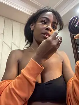 Snapshot of adaraSmiith chatting on 16, 12, 2024 adaraSmiith online show from 16, 12, 2024