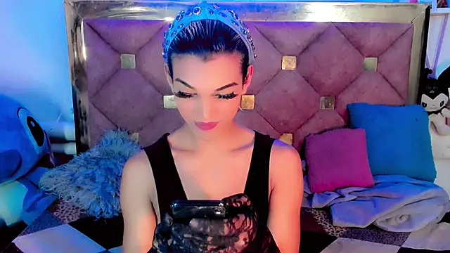 Snapshot of the-horus-girl chatting on 13, 12, 2024 the-horus-girl online show from 13, 12, 2024