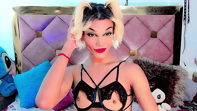 Snapshot of the-horus-girl chatting on 8, 1, 2025 the-horus-girl online show from 8, 1, 2025