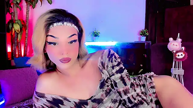 Snapshot of the-horus-girl chatting on 19, 9, 2025 the-horus-girl online show from 19, 9, 2025