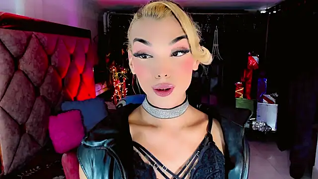 Snapshot of the-horus-girl chatting on 19, 12, 2025 the-horus-girl online show from 19, 12, 2025