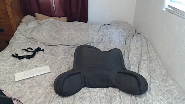 anja peach online show from 22, 4, 2026