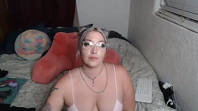 Snapshot of anja_peach chatting on 21, 5, 2026 anja peach online show from 21, 5, 2026