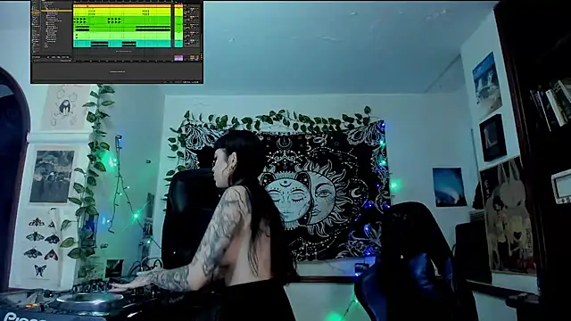 Demongirl6666 online show from 22, 3, 2025