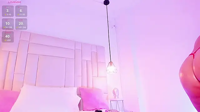 HannaKarson online show from 30, 1, 2025