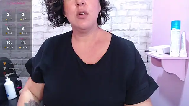 BBWPrettyDoll online show from 4, 2, 2025