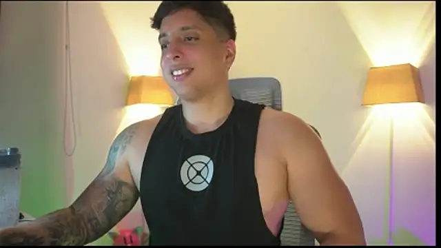 Snapshot of appolo_allen chatting on 6, 1, 2026 appolo allen online show from 6, 1, 2026