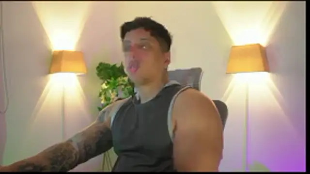 Snapshot of appolo_allen chatting on 12, 1, 2026 appolo allen online show from 12, 1, 2026