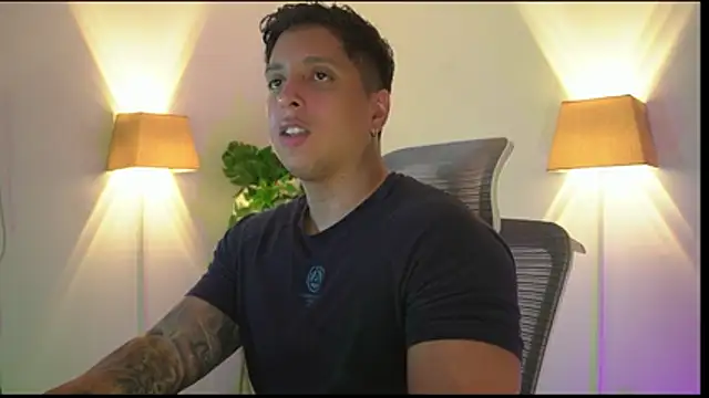 Snapshot of appolo_allen chatting on 13, 1, 2026 appolo allen online show from 13, 1, 2026