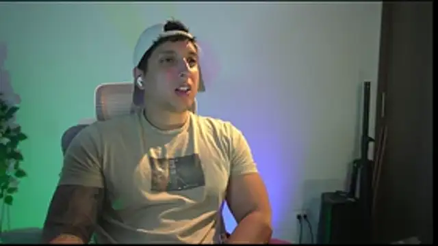 Snapshot of appolo_allen chatting on 8, 2, 2026 appolo allen online show from 8, 2, 2026