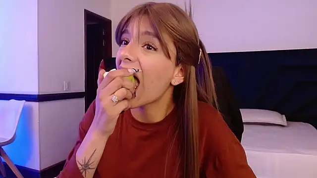 peyton golden1 online show from 10, 4, 2026