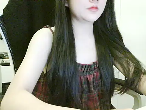 Snapshot of Yin-girl chatting on 31, 10, 2025 Yin-girl online show from 31, 10, 2025